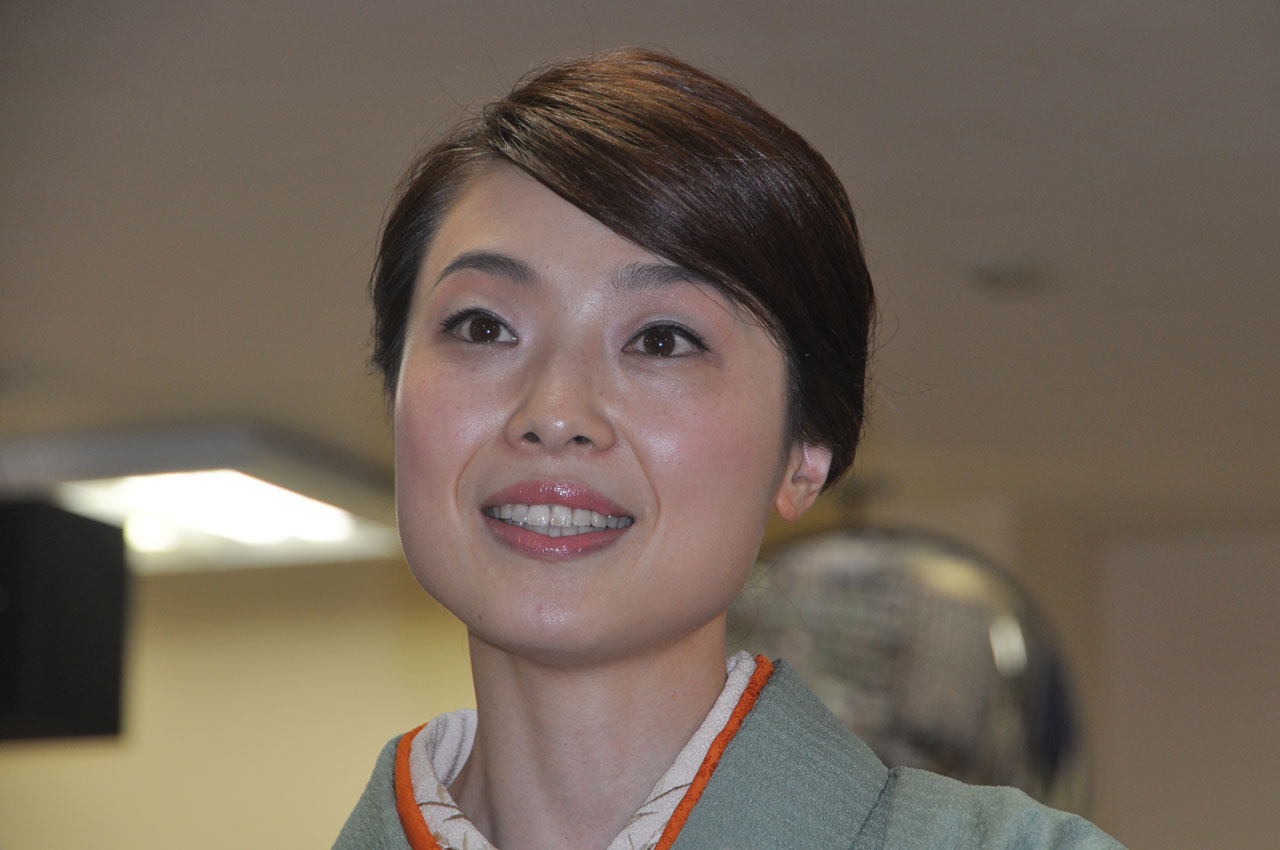 小沢亜貴子